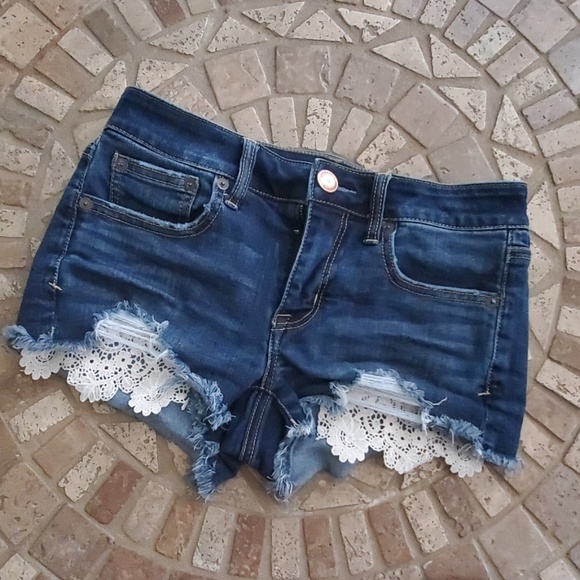 American Eagle Outfitters Pants - American Eagle Shortie denim shorts
